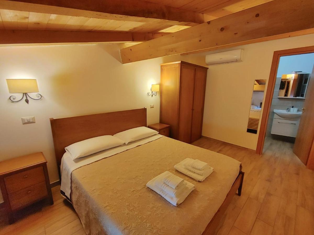 Borgo Sciugolo Bed & Breakfast Baselice Exterior foto